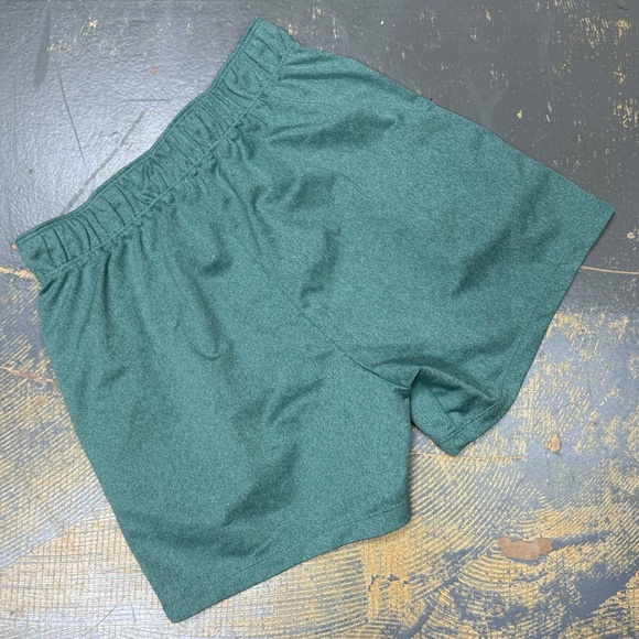 Nike Attack Sportswear Shorts Green DX6024-361 Small Women’s Mid Rise - Picture 2 of 12